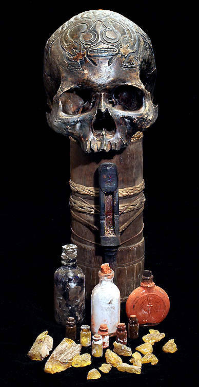 Dayak Magic Medine Box Human Skull David Howard Tribal art
